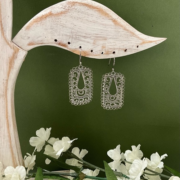 Balinese Sterling Earrings - Picture 1 of 5